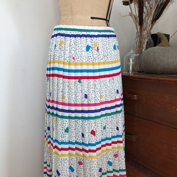 Original vintage pleated maxi skirt from the 1980s - Picture 6 of 9